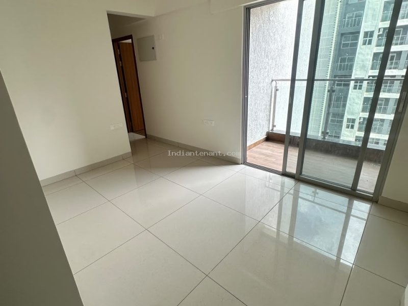2 BHK Apartment in Gera Planet of Joy Society for Sale in Kharadi, Pune