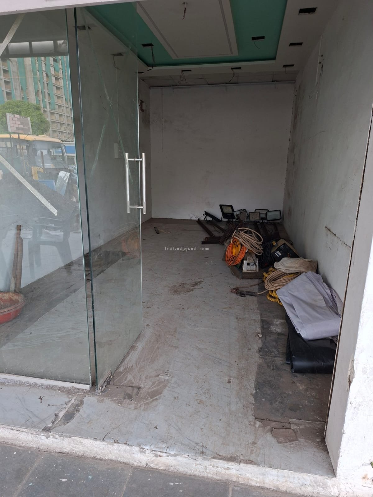 Shop for Rent in Main Road Hadapsar Mundhwa Chowk , Pune |Indiantenant